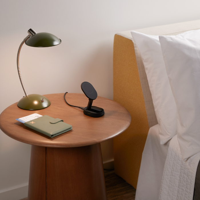 Bellkin Convertible Magnetic Wireless Charging Stand with Qi2 15W