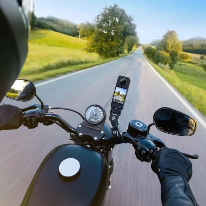 Insta360 Motorcycle Kit | Complete Accessory Kit for Motorcycling Activity | MOTORCYCLE KIT Insta360 Motorcycle Kit | Complete Accessory Kit for Motorcycling Activity | MOTORCYCLE KIT
